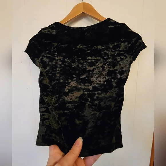 Black Velvet Cinched Crop Top - Picture 6 of 7